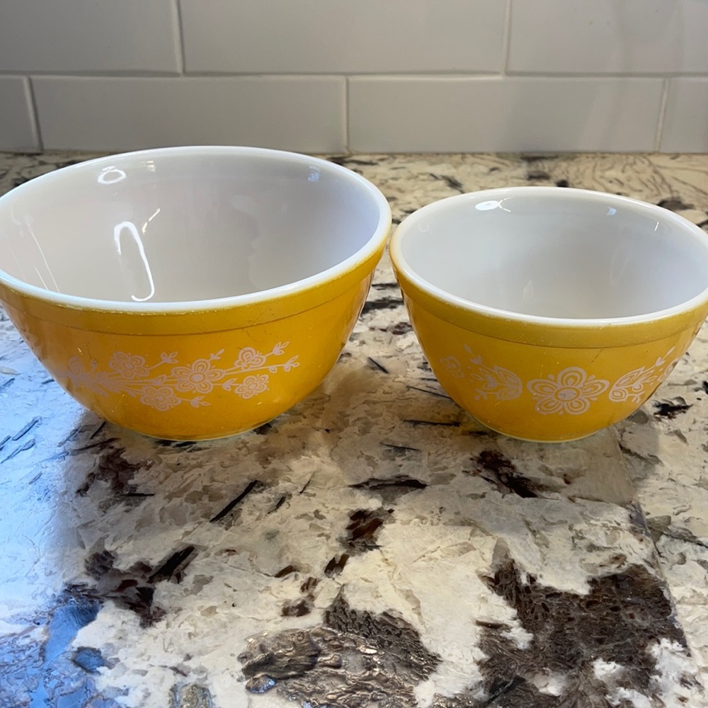 PYREX Vintage Butterfly Gold Stacking Bowls